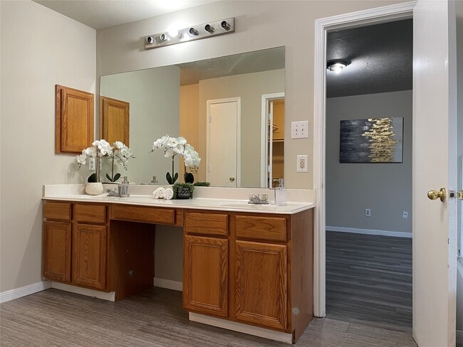Building Photo - 6614 Amberfield Ln