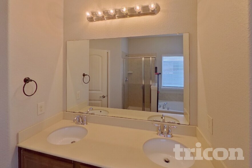 Building Photo - 1216 Alder Tree Ln