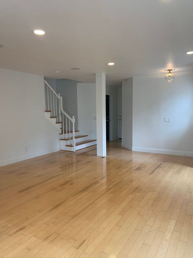 Building Photo - Laguna Niguel Detached Home with Ocean View!