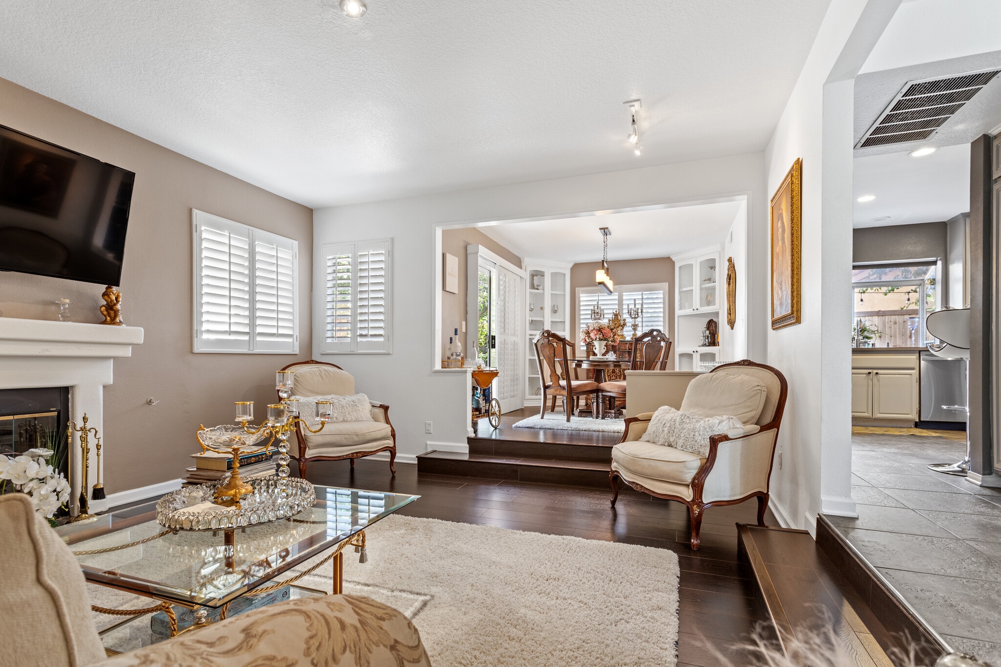 Building Photo - 4386 Willow Glen St