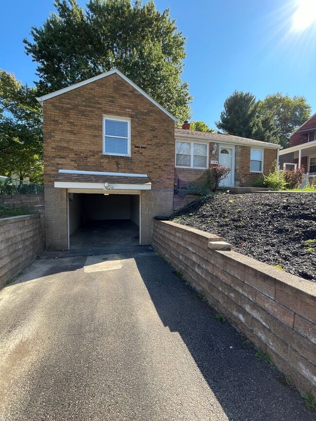 Building Photo - 139 Rodilin Dr