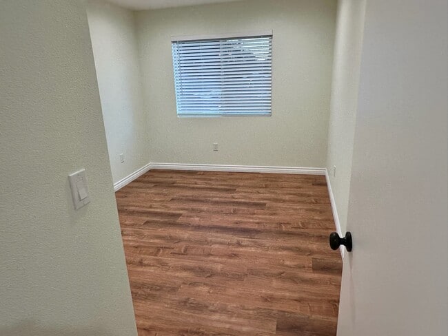 Building Photo - 4268 Silverado Dr