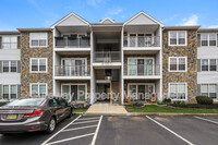 Building Photo - 49 Mulberry Ct