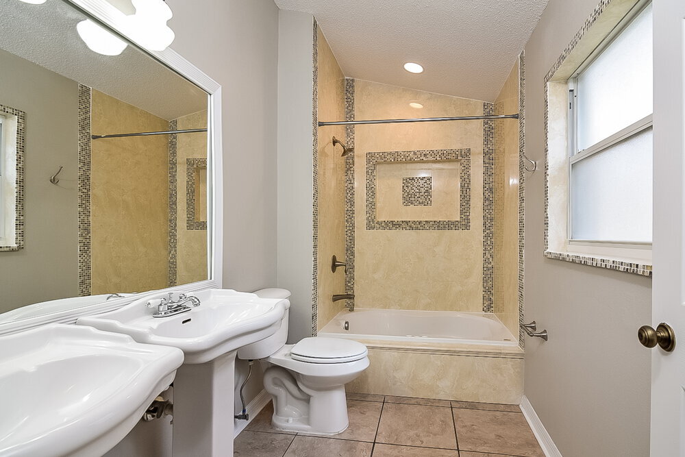 Building Photo - 4007 Fontana Pl