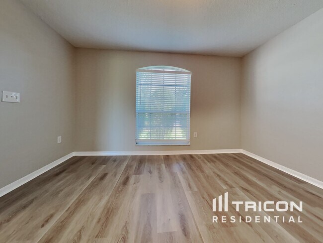 Building Photo - 1387 Laurel Glen Dr