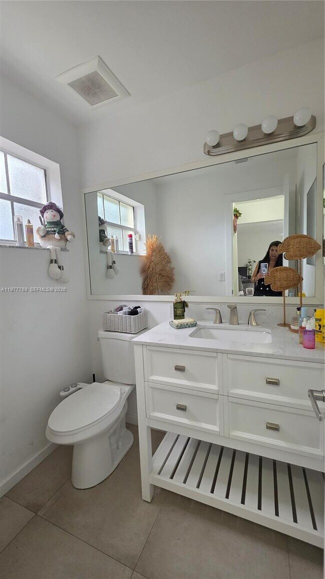 Building Photo - 15856 SW 112th Terrace