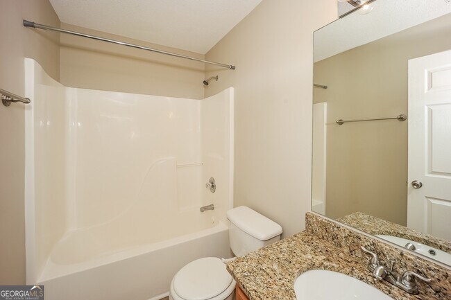 Building Photo - 6555 Creekview Ct