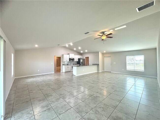 Building Photo - 2715 NW 45th Pl
