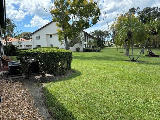 Building Photo - 750 Avenida Estancias