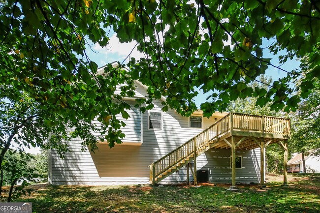 Building Photo - 2212 Cedar Creek Ln