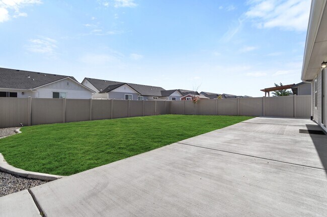 Building Photo - 12087 W Soapstone Dr