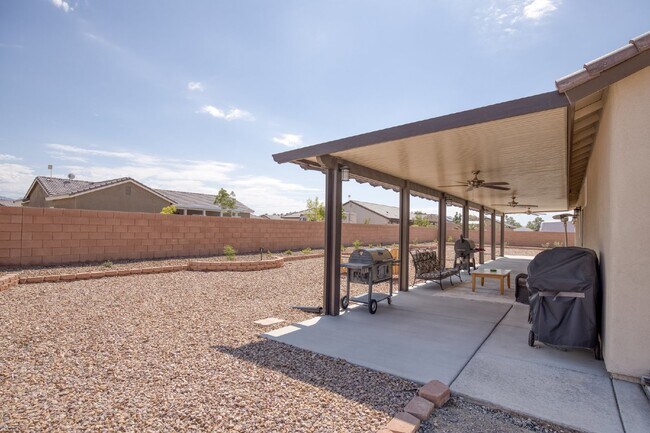 Building Photo - Spacious 4BD/3BA Pahrump Home w/ Dual Prim...