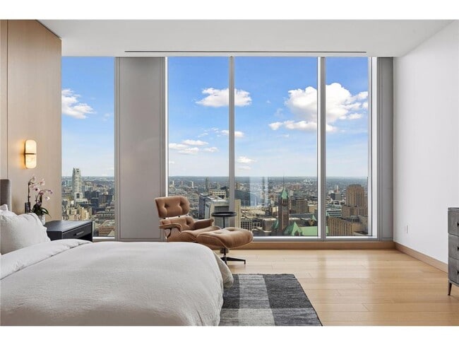 Building Photo - 255 Hennepin Ave