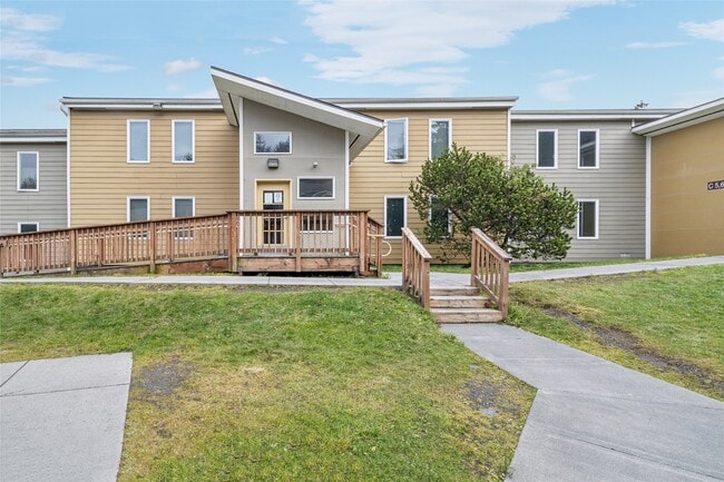 Building Photo - 2610 Mill Bay Rd