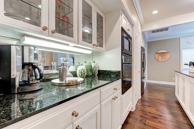 Building Photo - 1500 Duffner Dr