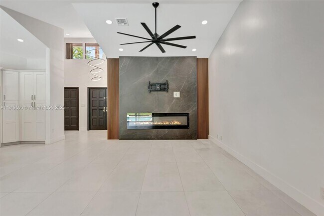 Building Photo - 8360 NW 51st Ct