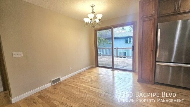 Building Photo - 7250 Bagpipe Blvd