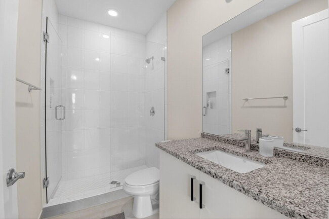 Building Photo - 8521 Ganton Dr