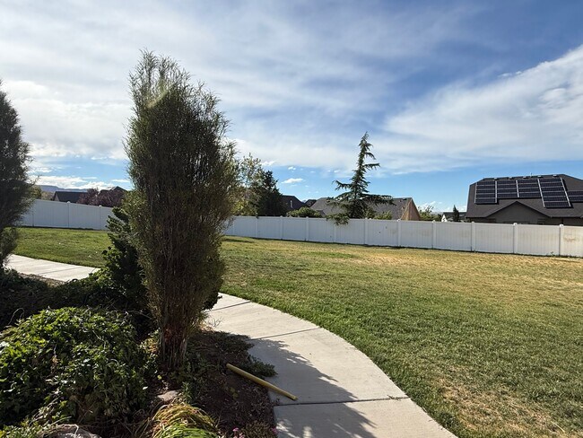 Building Photo - 5078 W Woodsmere Ln