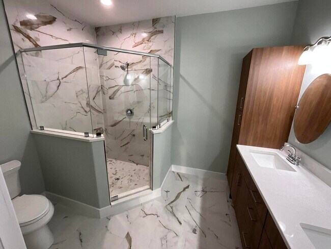 Building Photo - 820 Paddleboard Ct