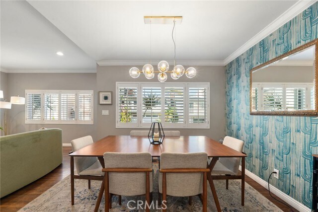 Building Photo - 330 28th St