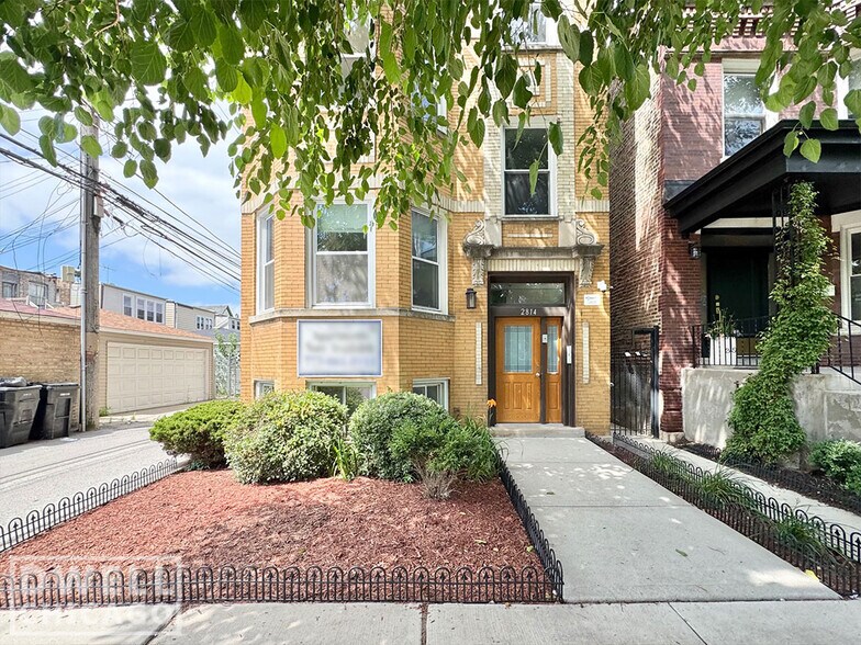 Building Photo - 2816 N Troy St