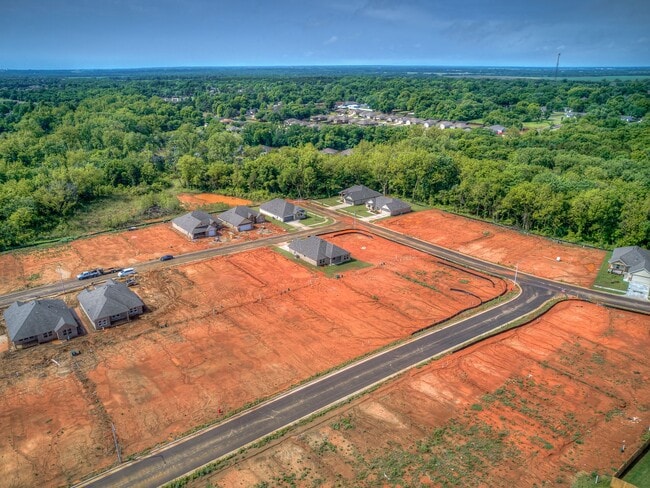 Building Photo - Brand New Home In Noble!