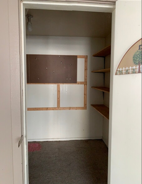 Building Photo - 43 Commons Dr