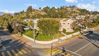 Building Photo - 1305 E Glenoaks Blvd