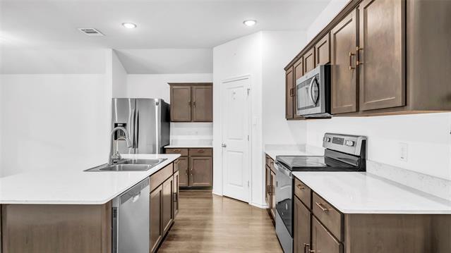 Building Photo - 736 Glover Dr