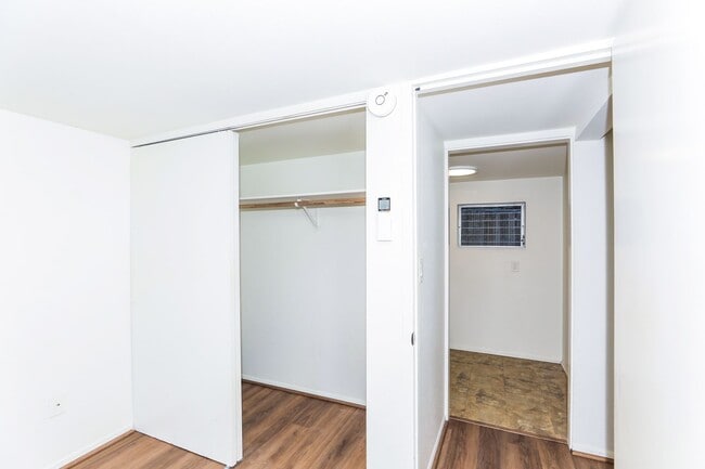 Building Photo - Kahala Avenue Beachside - remodeled 2 bedroom, 1 bath with Luxury Vinyl Plank Flooring