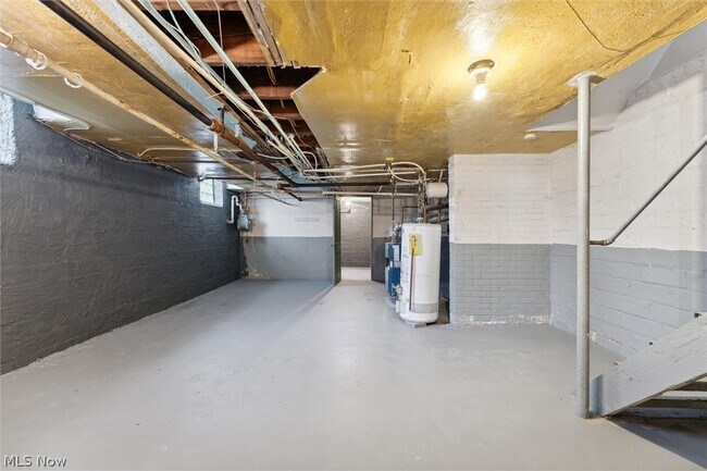 Building Photo - 13108 Cedar Rd