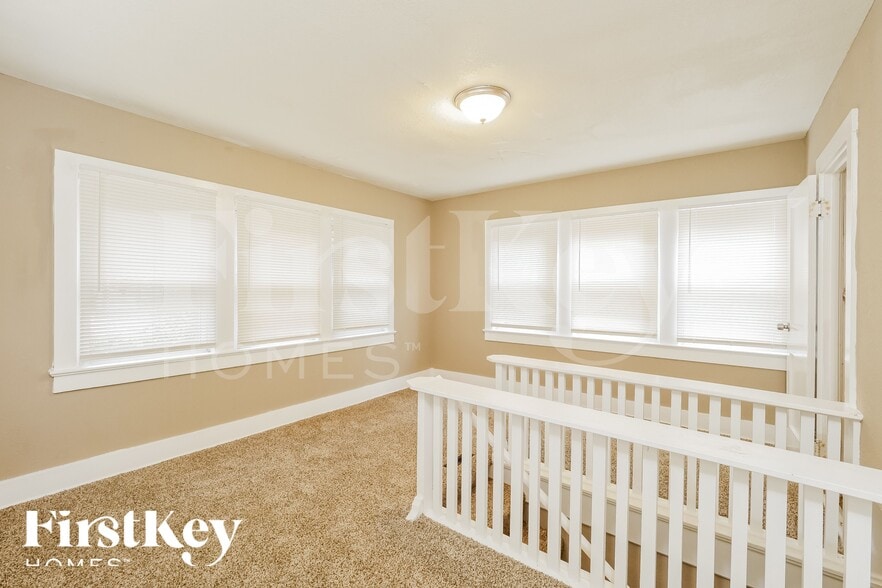 Building Photo - 6220 Tracy Ave