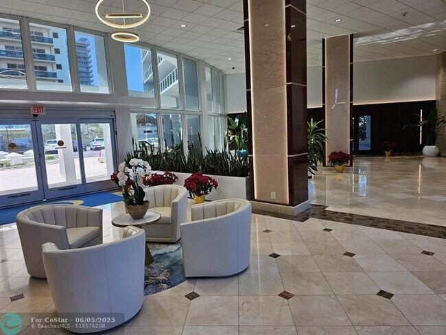 Building Photo - 4100 Galt Ocean Dr