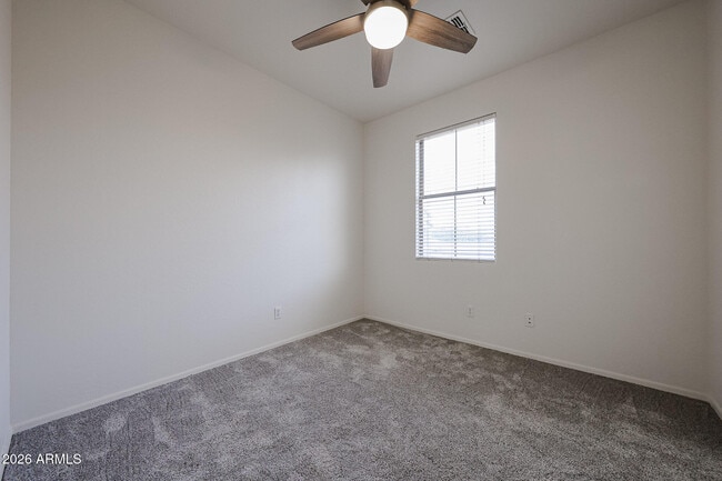 Building Photo - 961 E Redondo Dr