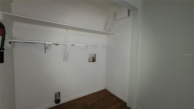 Building Photo - 7119 SW 45th Pl