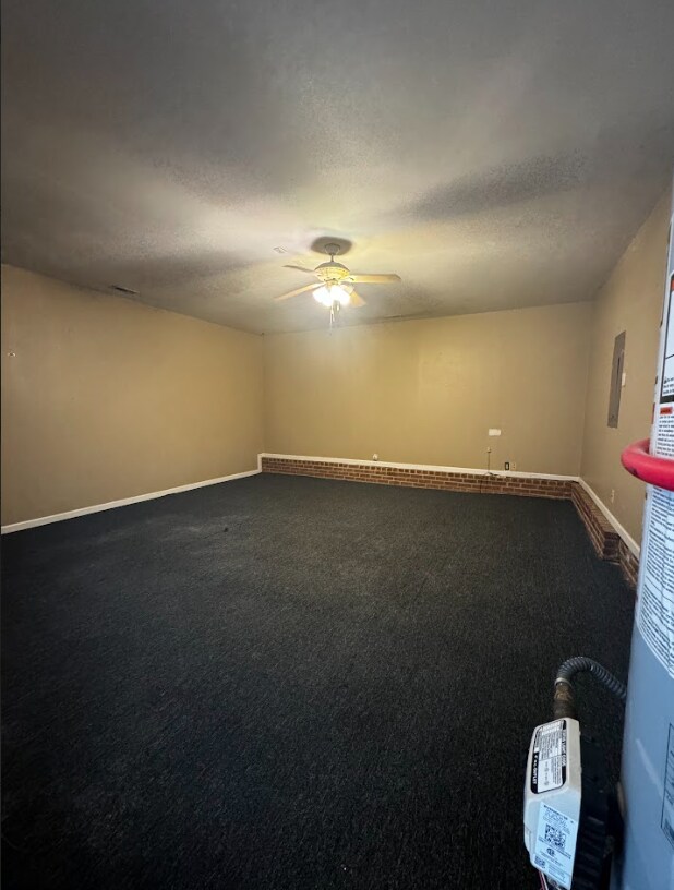 Building Photo - 3-Bedroom, 2-Bath Home in Sought-After Community