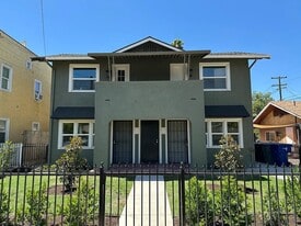 Building Photo - 2711 N Wishon Ave