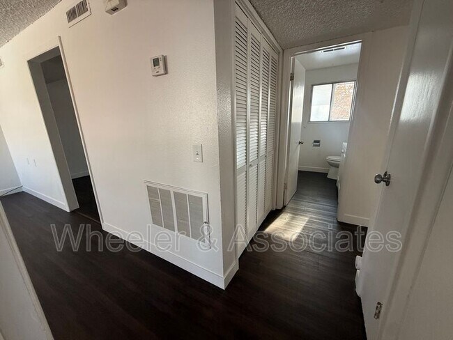 Building Photo - 546 E 450 S