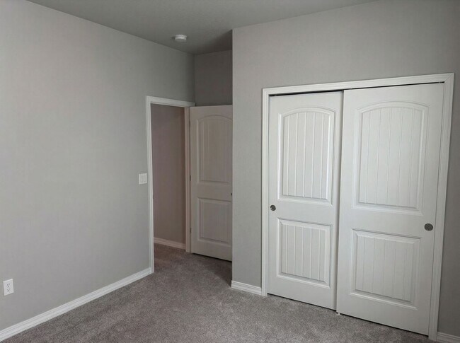 Building Photo - Beautiful Banning Lewis Ranch 5 Bed, 4 Bath Home, 3 Car garage, Great Views and Amenities