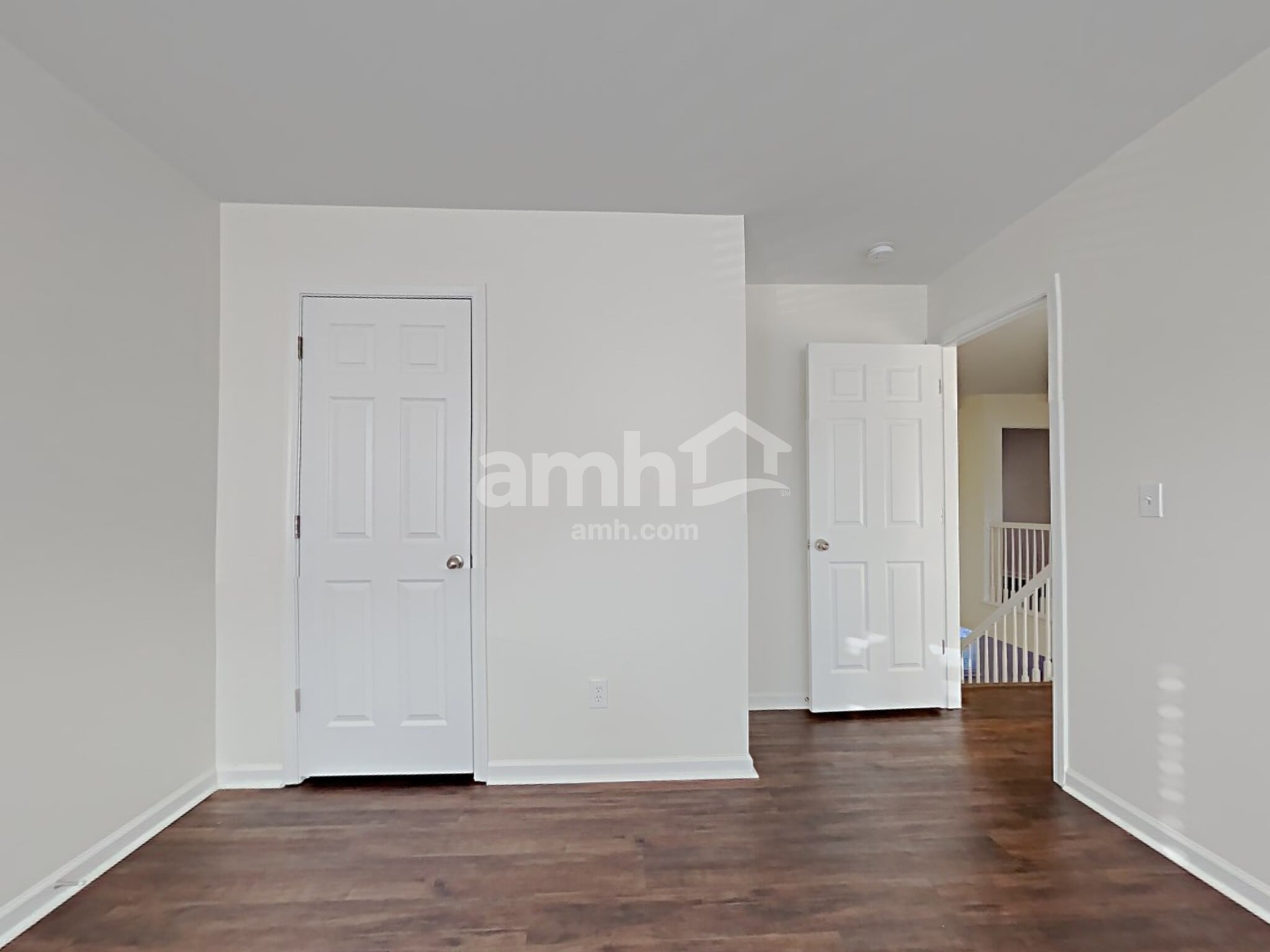 Building Photo - 7207 Tanners Creek Dr