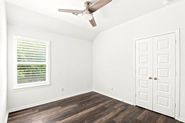 Building Photo - 1202 Vilamoura Ct