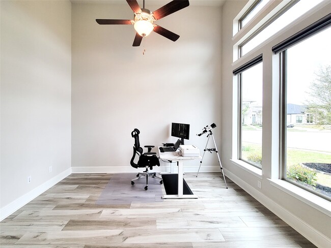 Building Photo - 13806 Friarstone Pointe Dr
