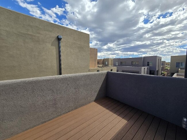 Building Photo - 5208 Gold Hl Ln