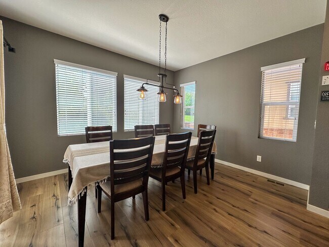 Building Photo - Upgraded 3-Bedroom home in Stepping Stone