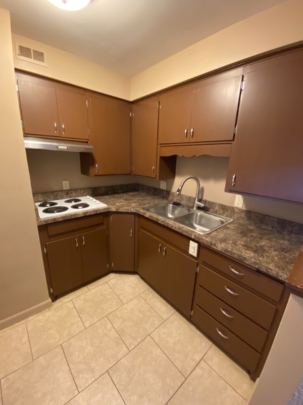 Building Photo - 1400 S 20th St