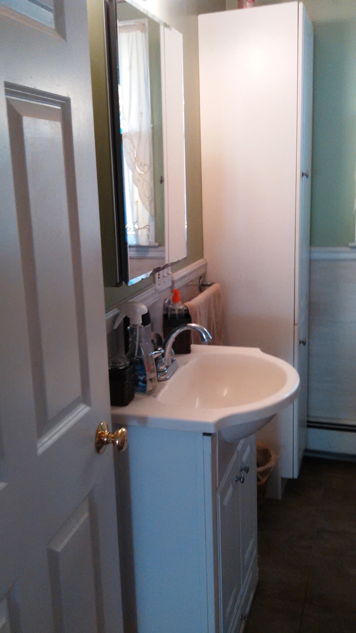 Building Photo - 298 Main St