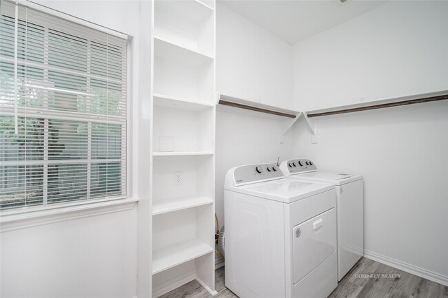 Building Photo - 218 Ishmeal St