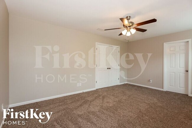 Building Photo - 114 Tilton Dr