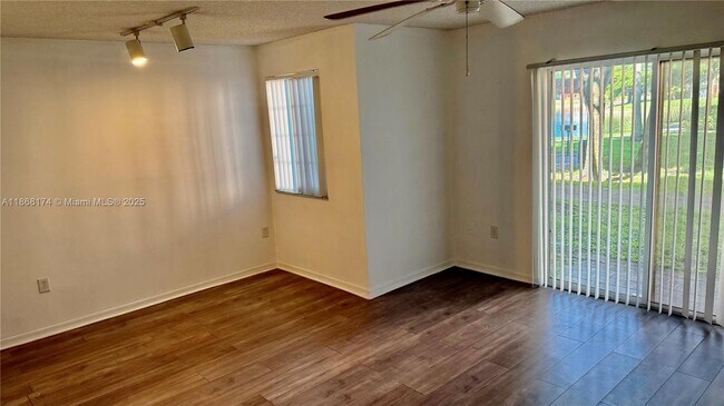 Building Photo - 4195 N Haverhill Rd